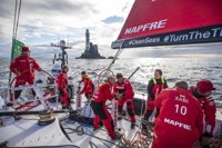 El 'MAPRE' no puede con el 'Dongfeng' en la Rolex Fastnet Race