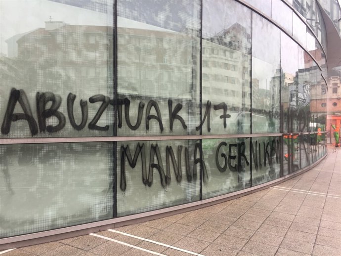 Pintades a la seu de Basquetour a Bilbao