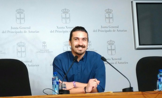 Andrés Fernández Vilanova (Podemos). 