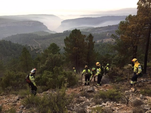 Trabajos en incendio Yeste