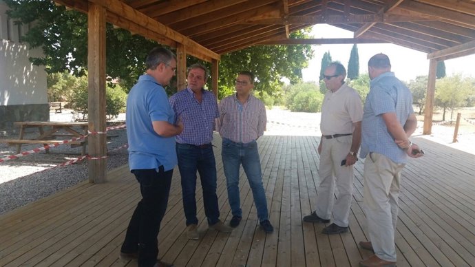 Visita a las mejoras realizadas en instalaciones del parque Sierra de Andújar.