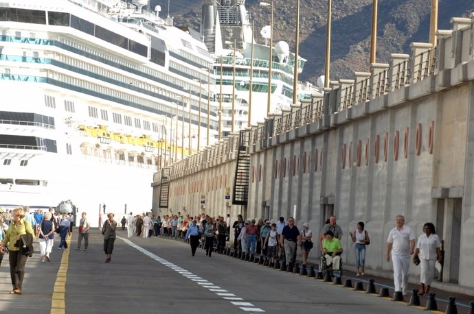 Nota Cruceros Próxima Semana Puerto De Tenerife