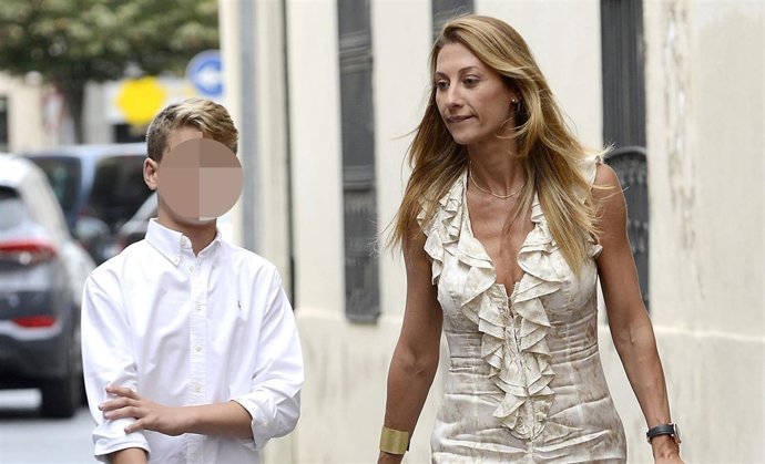 Mónica Pont y su hijo Javier