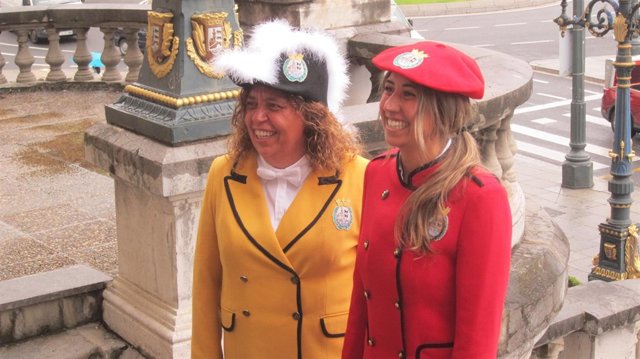                                Txupinera Y Pregonera De Aste Nagusia