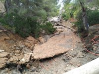 Salvamento Marítimo evacua a media docena de vecinos atrapados en Es Cubells (Ibiza) por desprendimientos