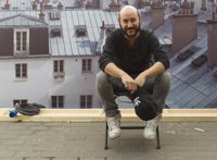 El actor Carlos Santos acudirá este jueves a la proyección de 'El Hombre de las Mil Caras' del ciclo Cinema a la Fresca