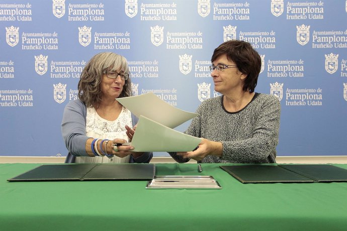 Firma del convenio entre el CERMIN y Ayuntamiento de Pamplona