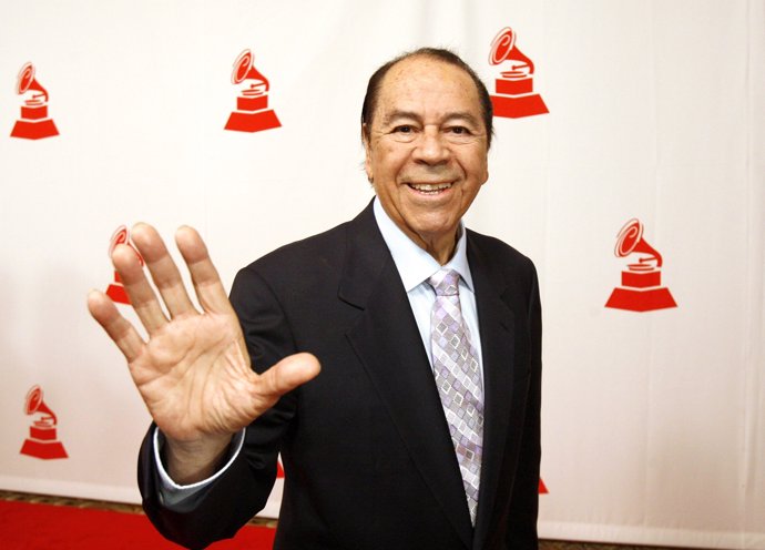 Singer Lucho Gatica 
arrives for an evening to honor recording artist Juan Luis 
