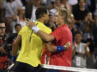 Shapovalov sorprende a Nadal y le cierra la puerta del número 1