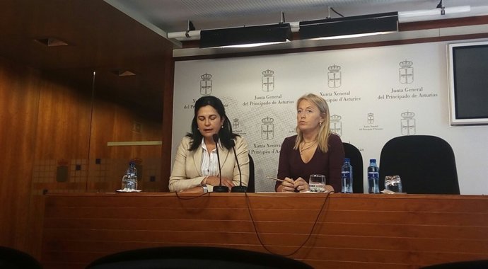 Carmen Fernández y Cristina Coto