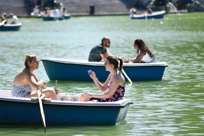 Barcas, retiro, deporte, verano, Madrid, calor, temperaturas