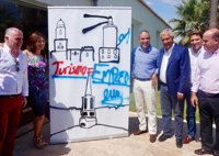 PP-A critica la "complicidad" del PSOE "con los ataques de Podemos e independentistas hacia el turismo"