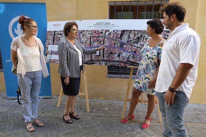 La delegada del Distrito Triana, Carmen Castreño