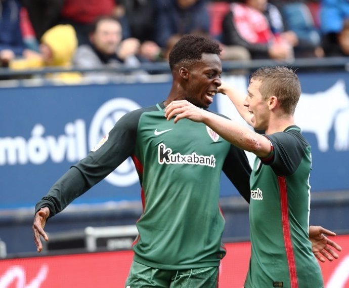 Williams y Muniain celebran uno de los goles contra Osasuna