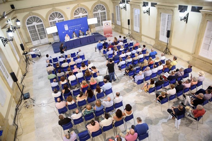 Presentación del libro sobre la historia de la Plaza de Toros de Almería