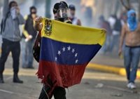Maduro propone hasta 25 años de cárcel para "delitos de odio, intolerancia o violencia política"