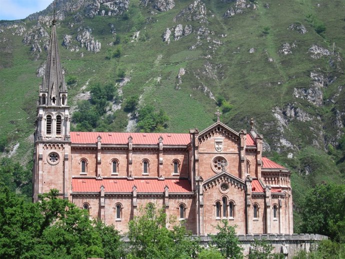 Basílica De Covadonga