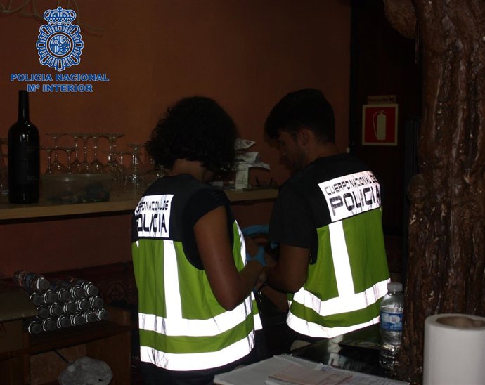 Detenido el dueño de un bar de Palma por explotar a sus empleados