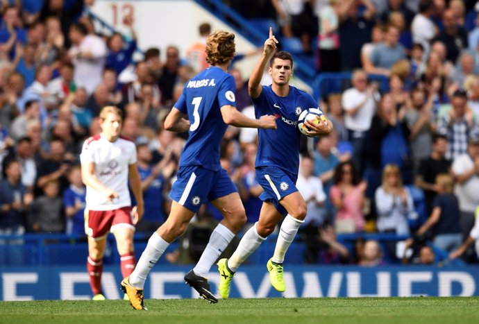 El Chelsea se estrella en el debut frente al Burnley y el City vence al Brighton