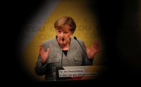 Merkel comienza la campaña electoral en Alemania repasando las mejores cifras de su mandato