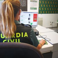 Un joven crea una falsa inmobiliaria en internet para estafar el alquiler de pisos vacacionales