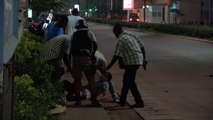 Una persona herida tras un tiroteo en un restaurante en Burkina Faso