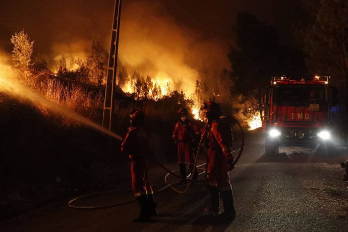 Efectivos de la UME actúan contra los incendios en Portugal