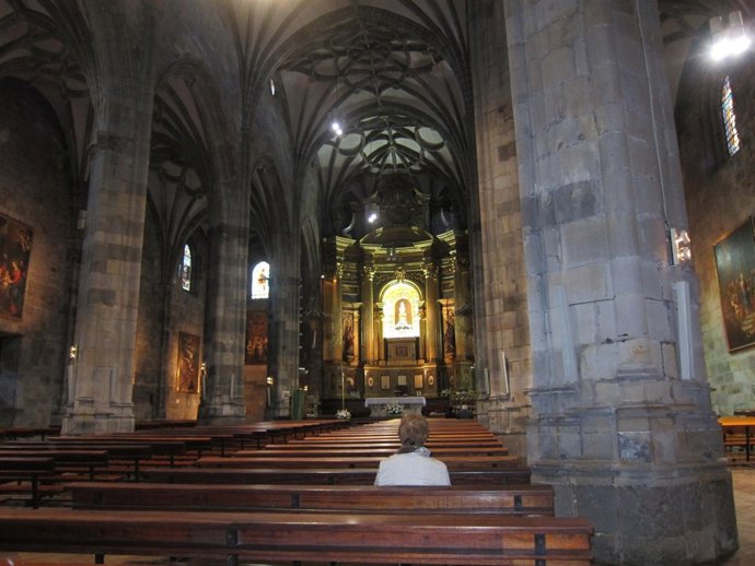  Basílica De Begoña                           
