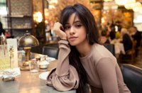 Camila Cabello y 'Despacito' triunfan en los Teen Choice Awards 2017