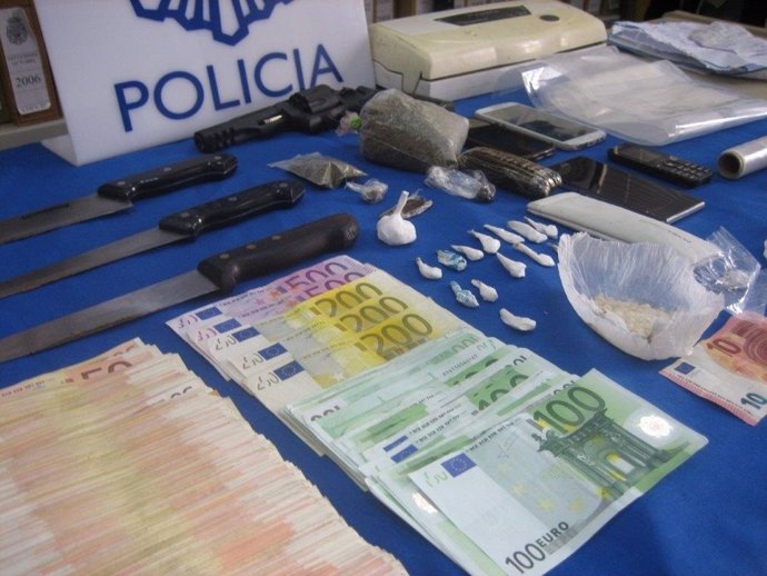 Registro policía nacional contrabando droga málaga