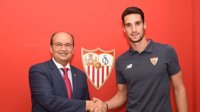 Sergio Rico renueva con el Sevilla hasta 2021