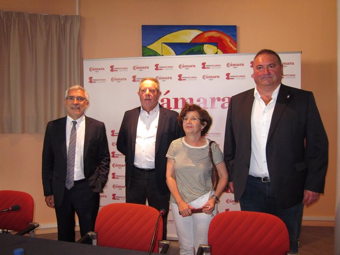 Llamazares, Faustino Sabio, Ramon Argüelles Y Ana Castaño