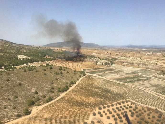  Imagen Del Incendio Declarado En La Sierra Del Carche