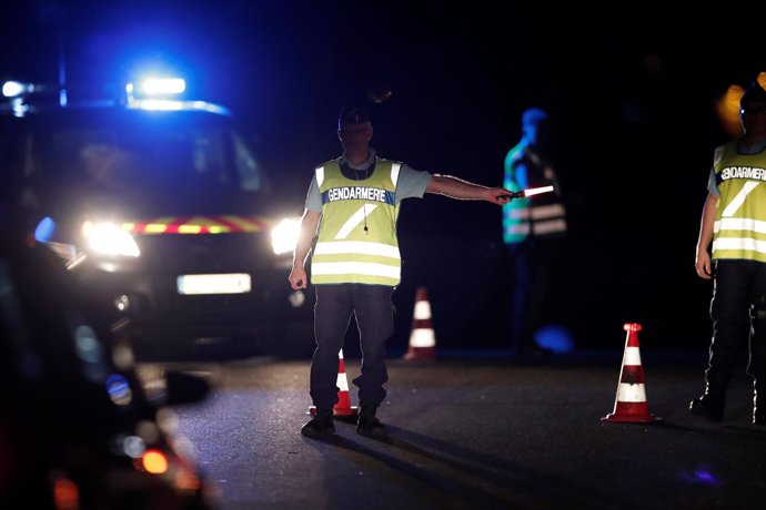 Policía en París