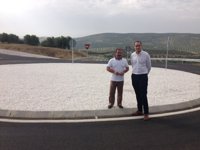Diputación de Jaén finaliza una glorieta en Arjona para ordenar el tráfico procedente de Lahiguera y Torredelcampo