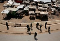 Muere una niña de seis meses gaseada y golpeada por la Policía en Kenia