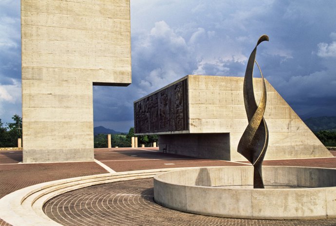 Monumento a la Guerra de Restauración