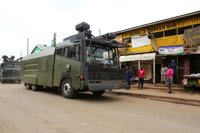 La Policía de Kenia registra la sede de una ONG que criticó el proceso electoral