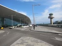 El Aeropuerto de Barcelona tampoco registra colas el tercer día de huelga indefinida de Eulen