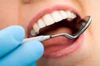 Cuidar la salud bucodental durante el embarazo evita la transmisión de bacterias patógenas al bebé