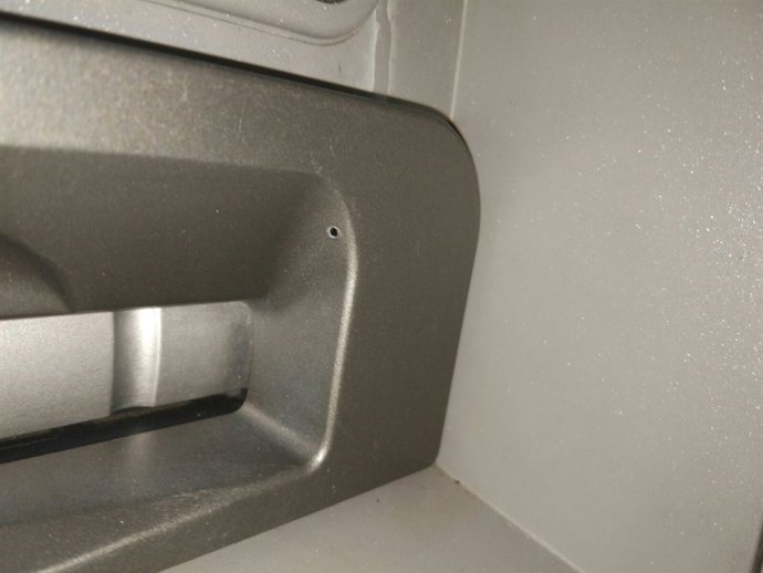 Cajero sobre el que actuaron los detenidos.