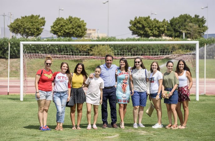 Presentación del torneo de fútbol sénior femenino de la Feria de Almería
