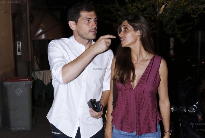 IKER CASILLAS Y SARA CARBONERO