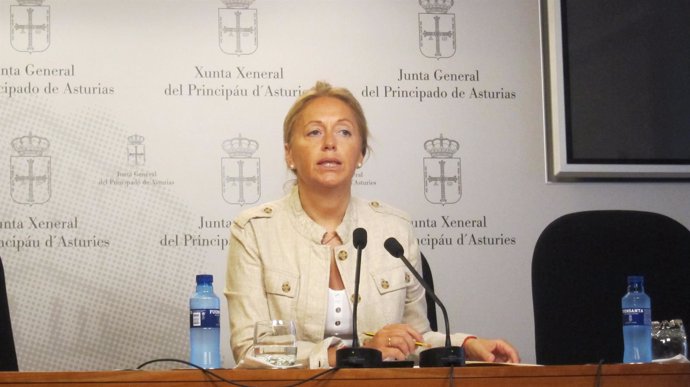                                La Presidenta De Foro, Cristina Coto