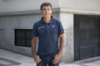 Valverde y 'Perico' Delgado protagonizan la campaña de sensibilización 'Rodamos Juntos'