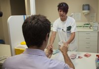 Zona de Salud de Alberite incorpora el test del aliento que evitará 350 desplazamientos anuales al Hospital San Pedro