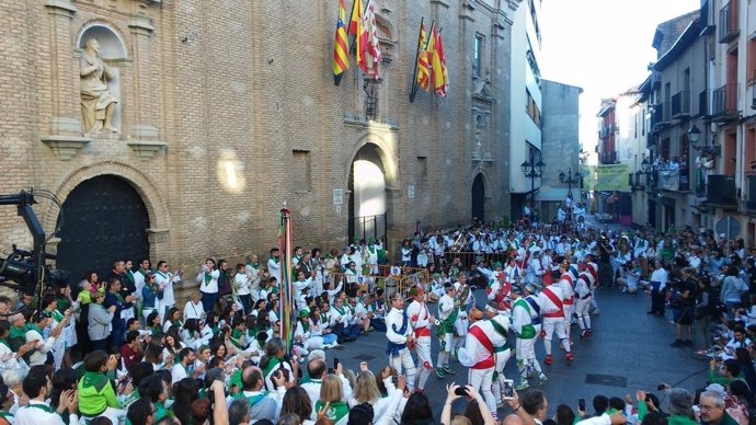 Danzantes en las Fiestas de San Lorenzo