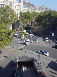Mossos confirman un atentado terrorista en La Rambla de Barcelona