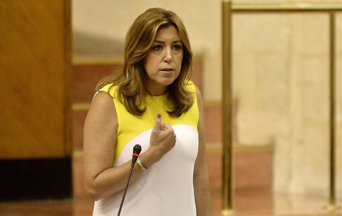 La presidenta de la Junta de Andalucía, Susana Díaz, en el Pleno del Parlamento