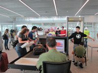 Suspendida la huelga de seguridad en el aeropuerto de Santiago a pesar de no llegar a acuerdo